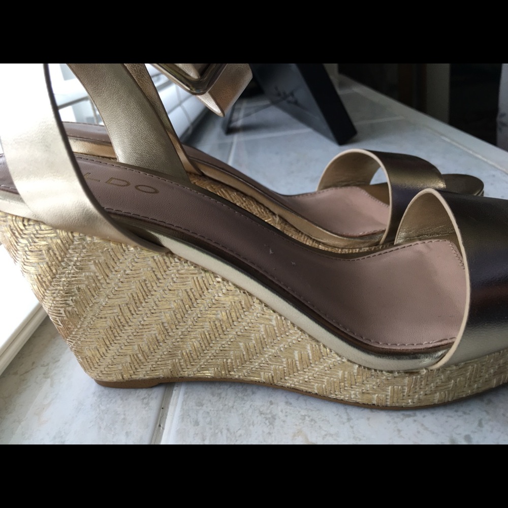 Shoes - Picture 9 of 12